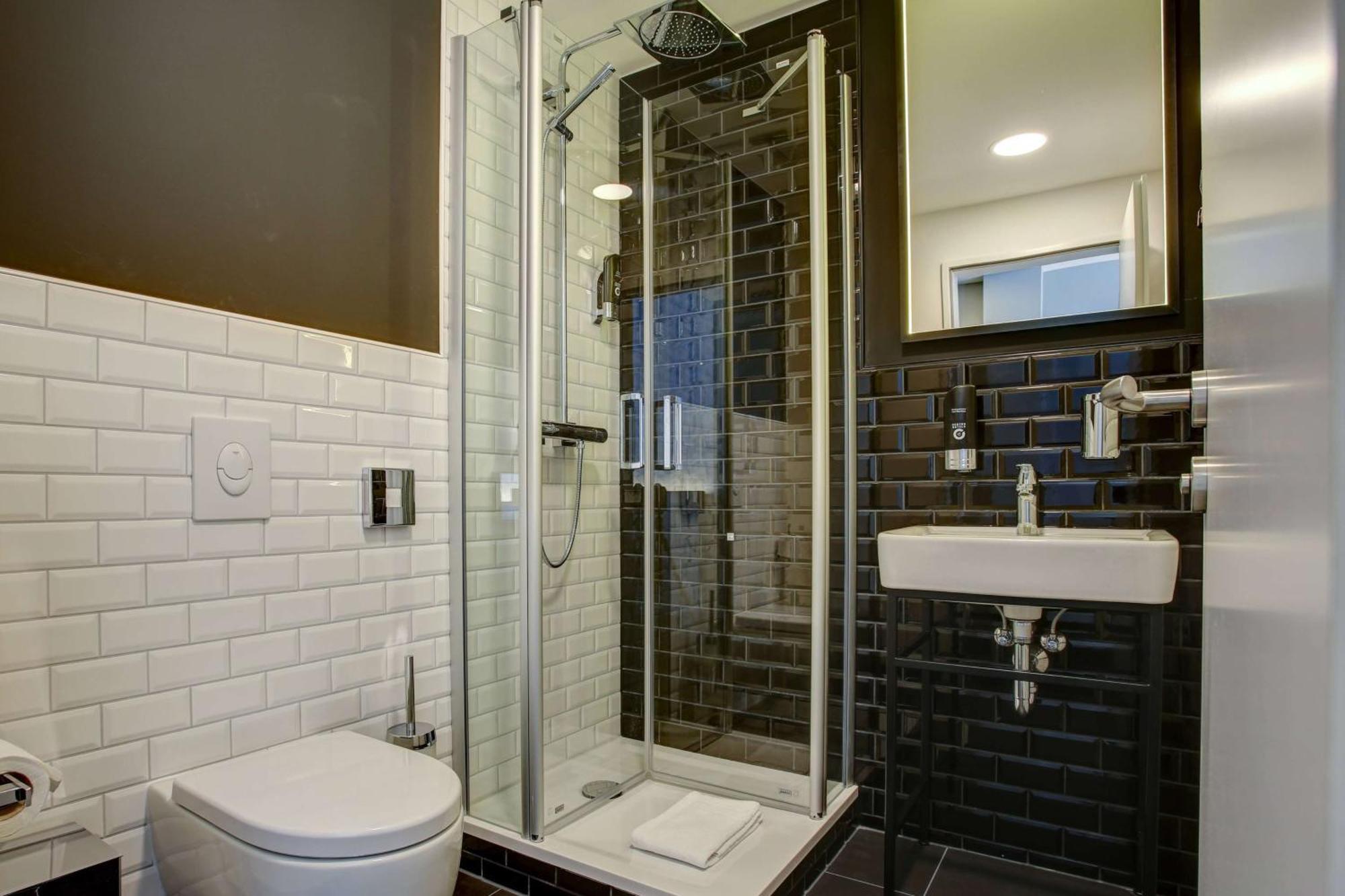 Vienna House Easy By Wyndham 3*