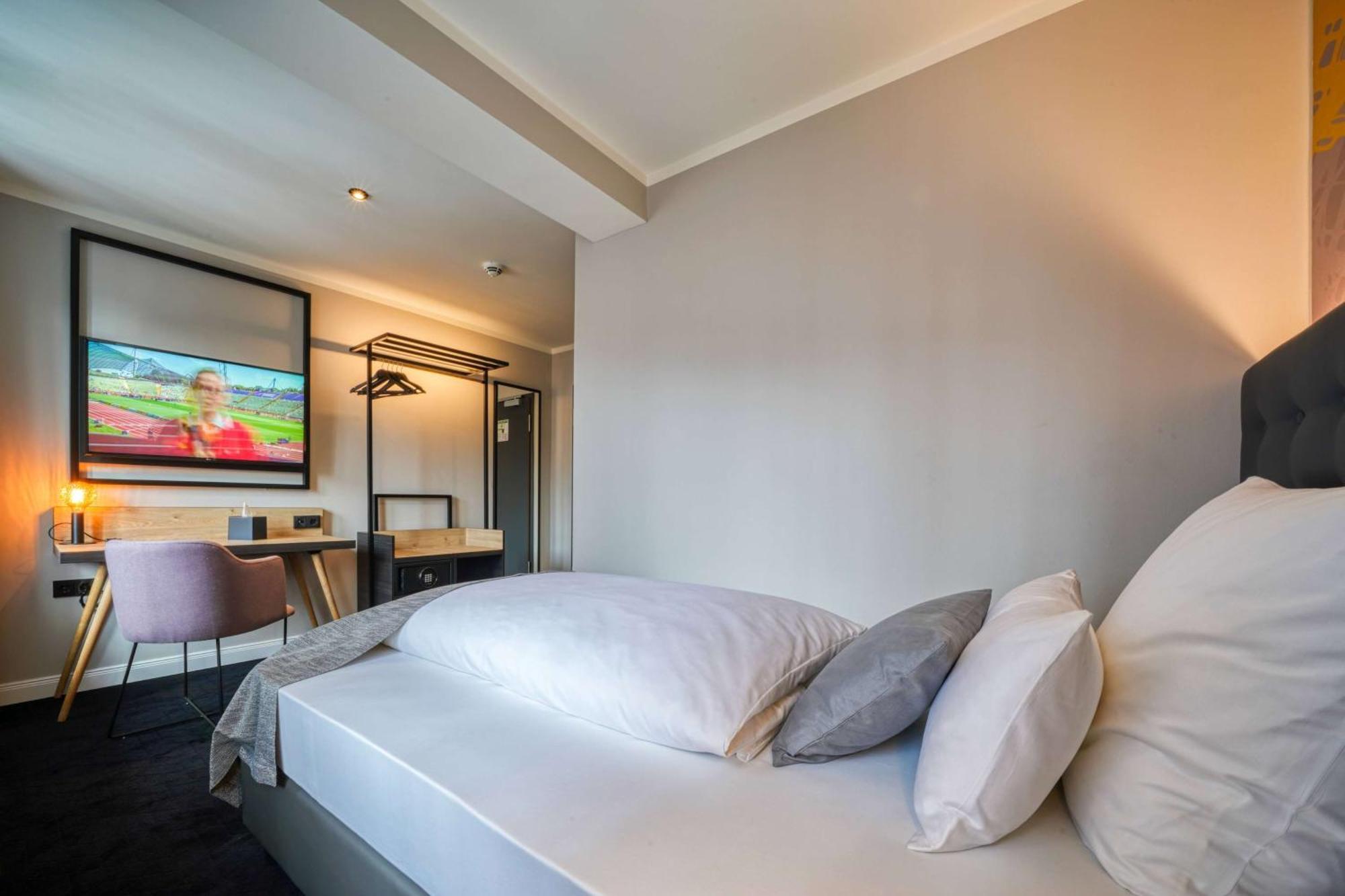 Vienna House Easy By Wyndham Hotel 3*